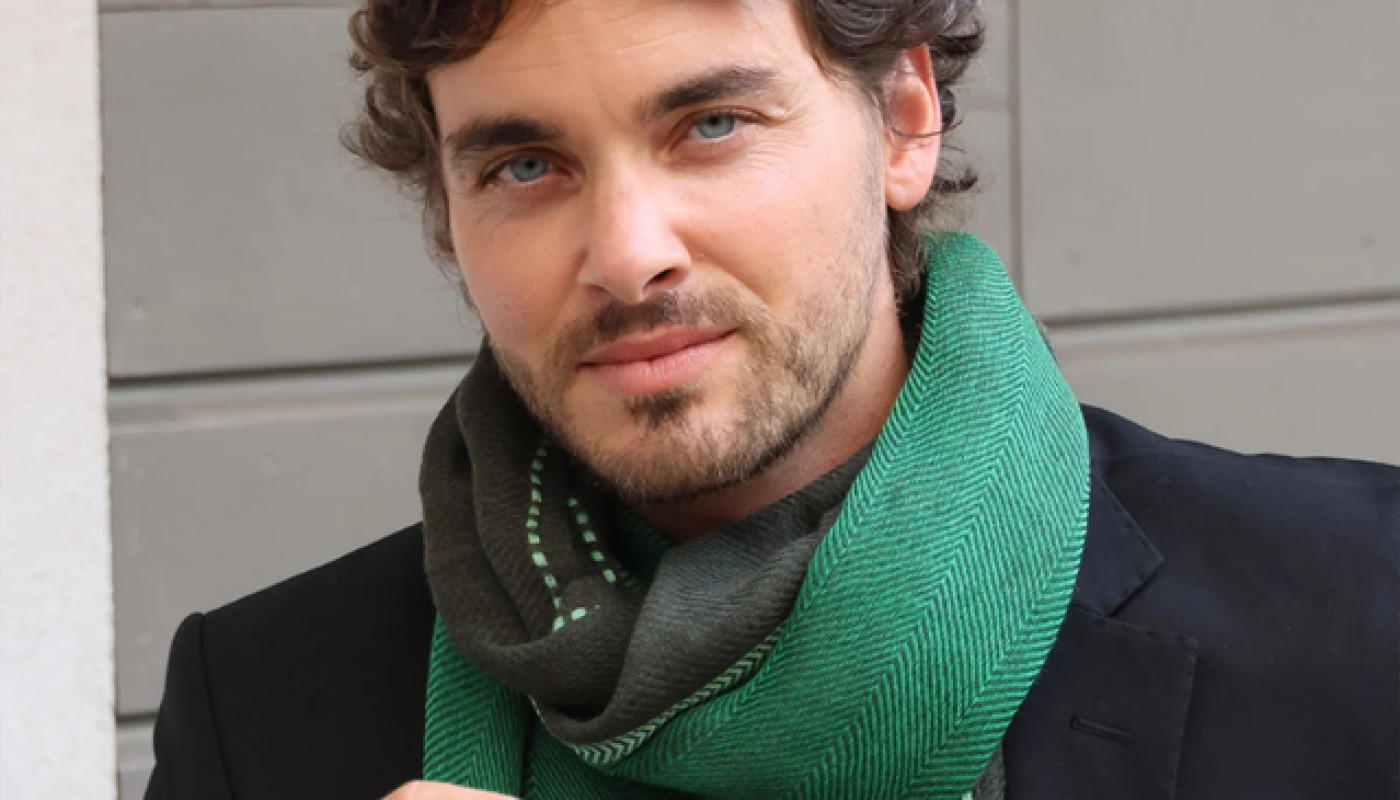 Où acheter des écharpes douces et coupe-vent pour homme ?